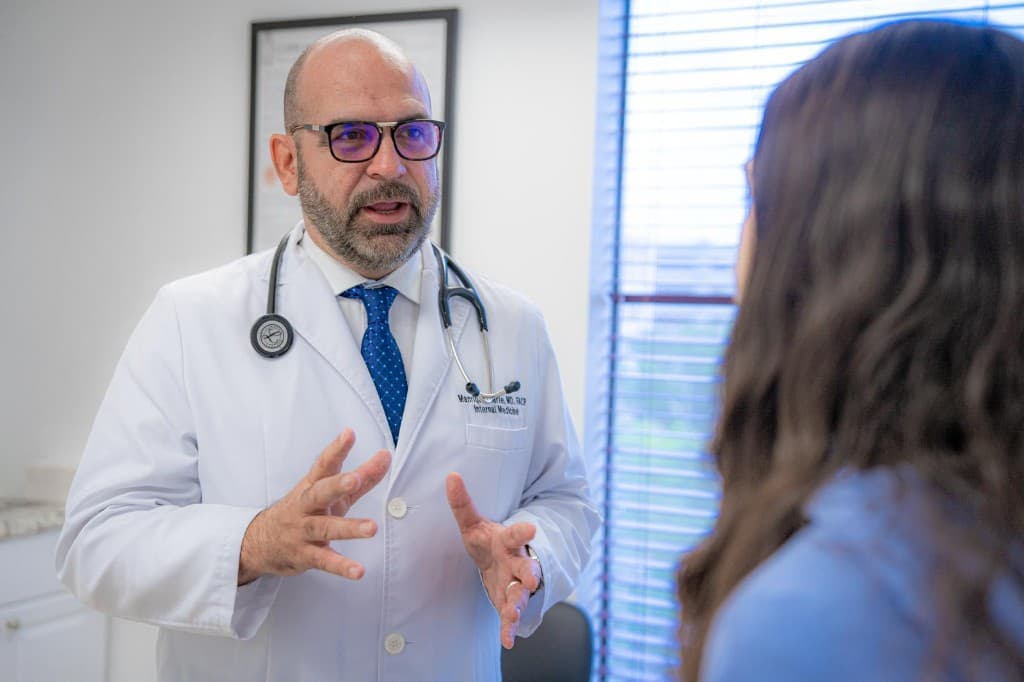 Healthcare professional with a patient on CDoctorsTeams
